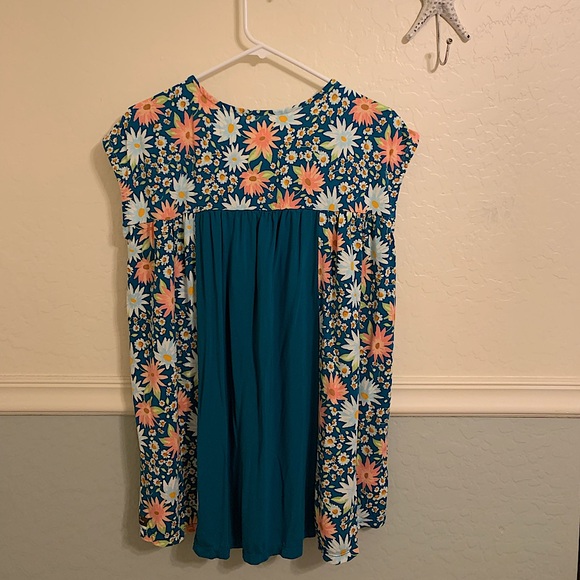 Matilda Jane Woman’s Dream Chaser’s It’s the Weekend floral top size medium NWT - Picture 3 of 6